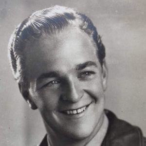 Meet your Posher, Miles